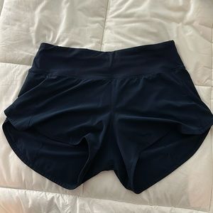LuluLemon 4” Speed up shorts size 6